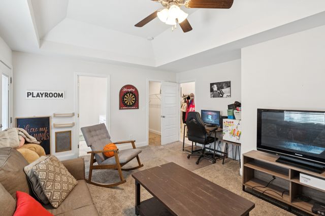 1568 Ellie Piper Cir, Clarksville, TN 37043