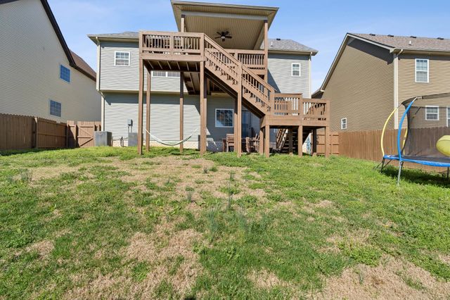1568 Ellie Piper Cir, Clarksville, TN 37043