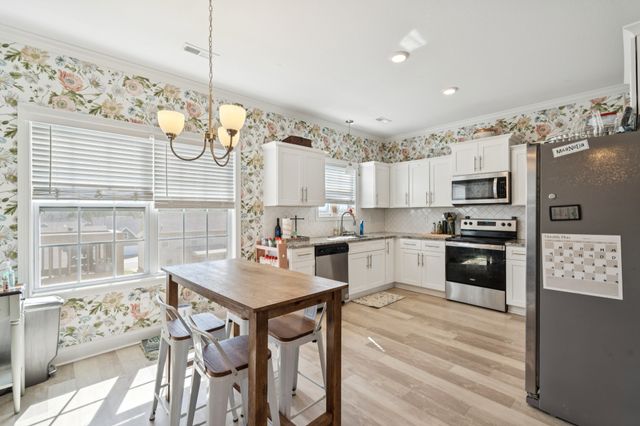 1568 Ellie Piper Cir, Clarksville, TN 37043