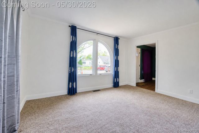 23075 Vance Avenue, Hazel Park, MI 48030