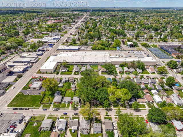 23075 Vance Avenue, Hazel Park, MI 48030