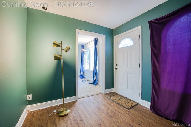 23075 Vance Avenue, Hazel Park, MI 48030