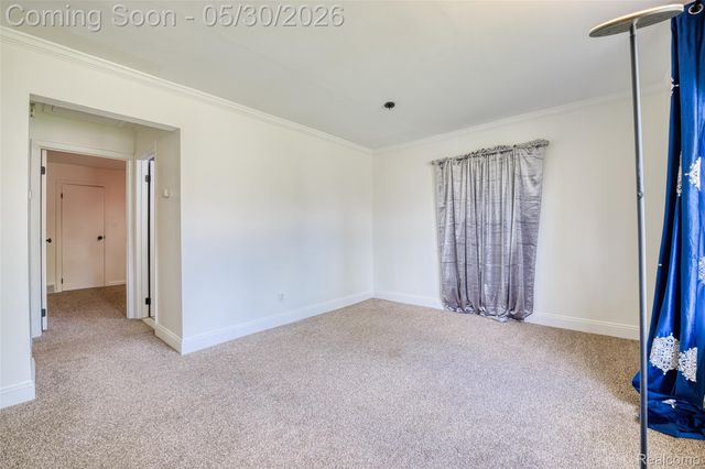 23075 Vance Avenue, Hazel Park, MI 48030