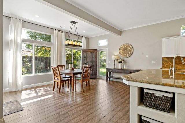 5533 W River Bottom Avenue, Fresno, CA 93722
