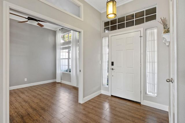5533 W River Bottom Avenue, Fresno, CA 93722