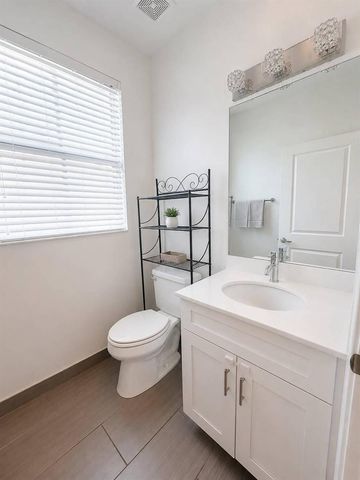 4822 NW 56th Court, Tamarac, FL 33319