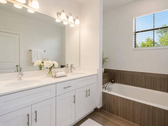 4822 NW 56th Court, Tamarac, FL 33319