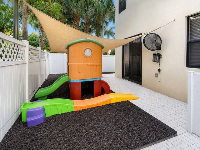 4822 NW 56th Court, Tamarac, FL 33319