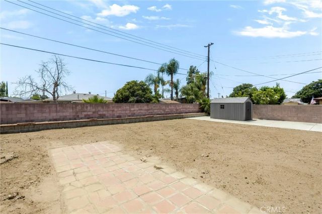 27143 Norwood, Highland, CA 92346