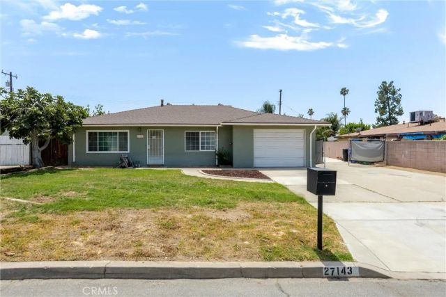 27143 Norwood, Highland, CA 92346