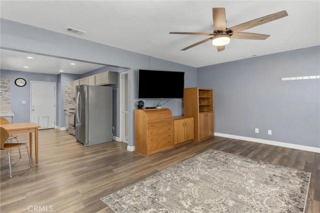 27143 Norwood, Highland, CA 92346