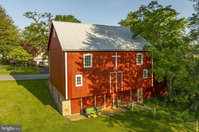 1407 BRUNNERVILLE RD, Lititz, PA 17543