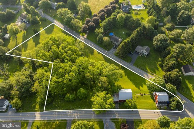 1407 BRUNNERVILLE RD, Lititz, PA 17543