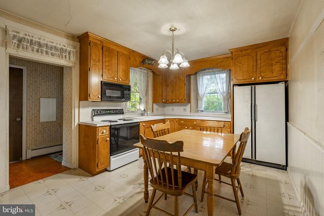 1407 BRUNNERVILLE RD, Lititz, PA 17543