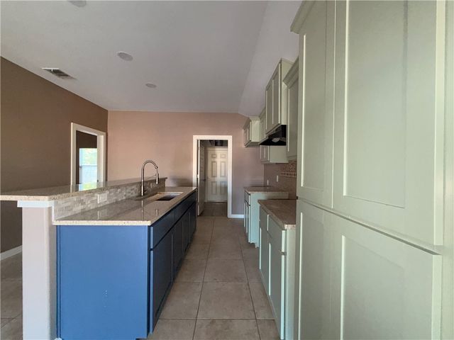 901 Duncan St, Corpus Christi, TX 78405