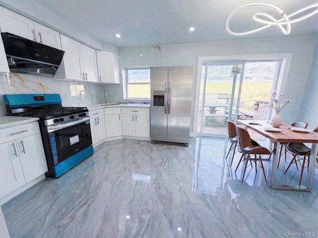 166-65 17TH Road, Whitestone, NY 11357