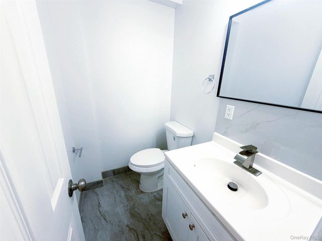 166-65 17TH Road, Whitestone, NY 11357