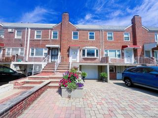 166-65 17TH Road, Whitestone, NY 11357