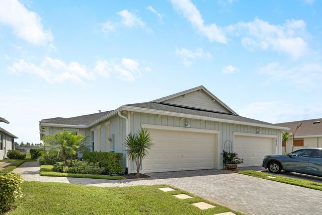 1960 SE Crosswood Way, Port St. Lucie, Port St Lucie, FL 34984