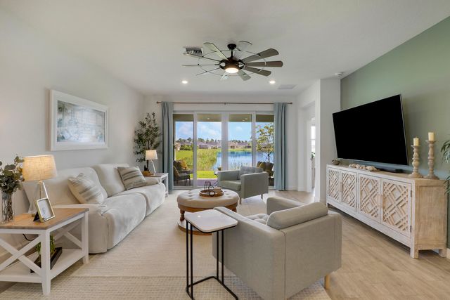 1960 SE Crosswood Way, Port St. Lucie, Port St Lucie, FL 34984