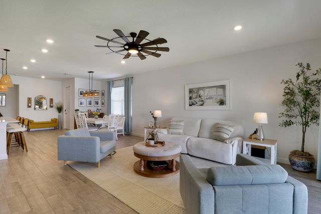 1960 SE Crosswood Way, Port St. Lucie, Port St Lucie, FL 34984