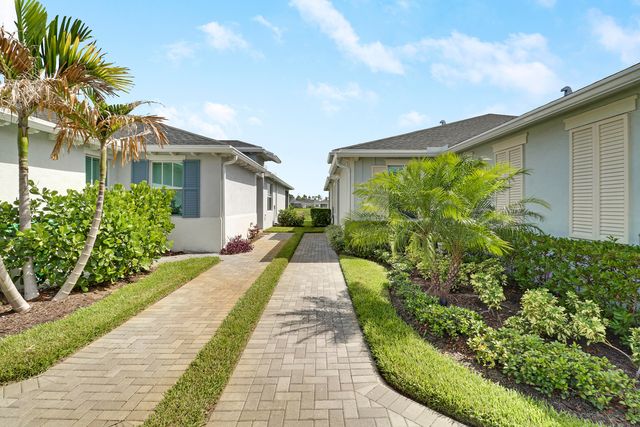 1960 SE Crosswood Way, Port St. Lucie, Port St Lucie, FL 34984