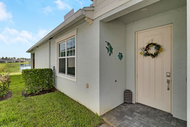 1960 SE Crosswood Way, Port St. Lucie, Port St Lucie, FL 34984