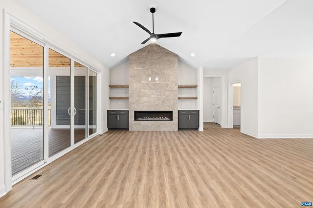 12 LANGDON WOODS DR, Dyke, VA 22935