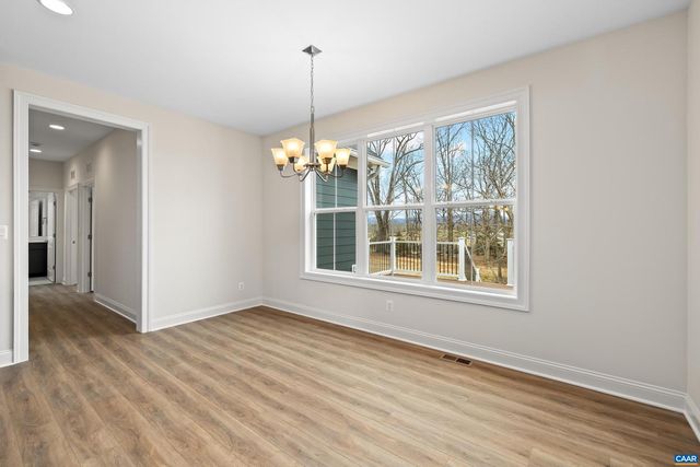 12 LANGDON WOODS DR, Dyke, VA 22935