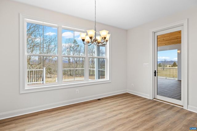 12 LANGDON WOODS DR, Dyke, VA 22935