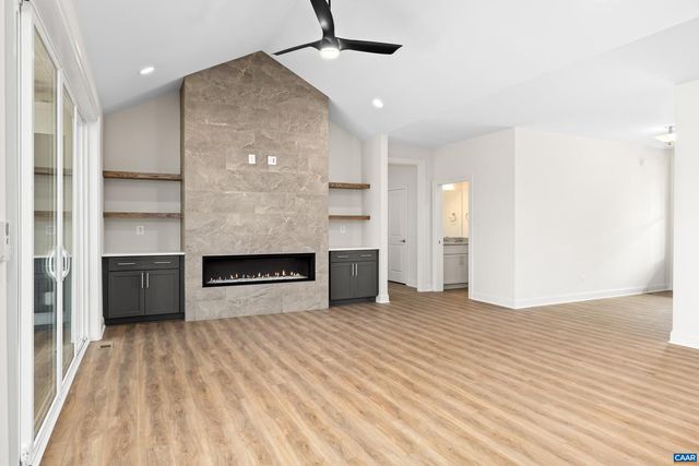 12 LANGDON WOODS DR, Dyke, VA 22935