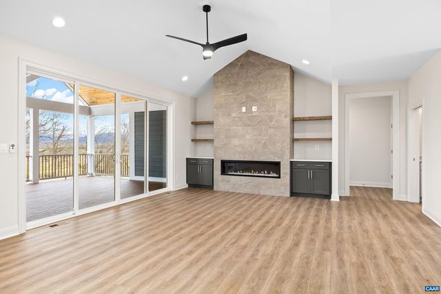 12 LANGDON WOODS DR, Dyke, VA 22935