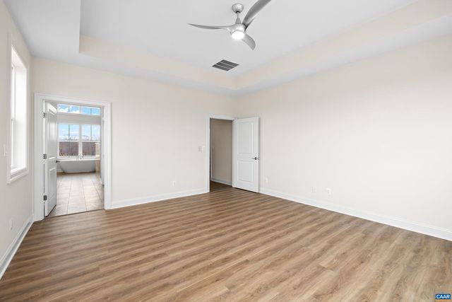 12 LANGDON WOODS DR, Dyke, VA 22935