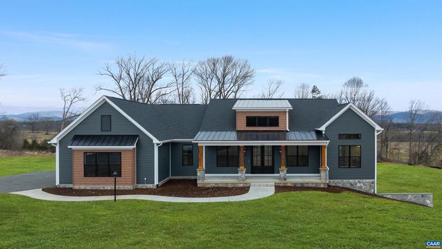 12 LANGDON WOODS DR, Dyke, VA 22935