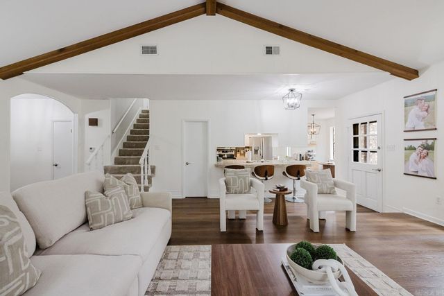 18 Shawnee Forest Cove, Little Rock, AR 72212