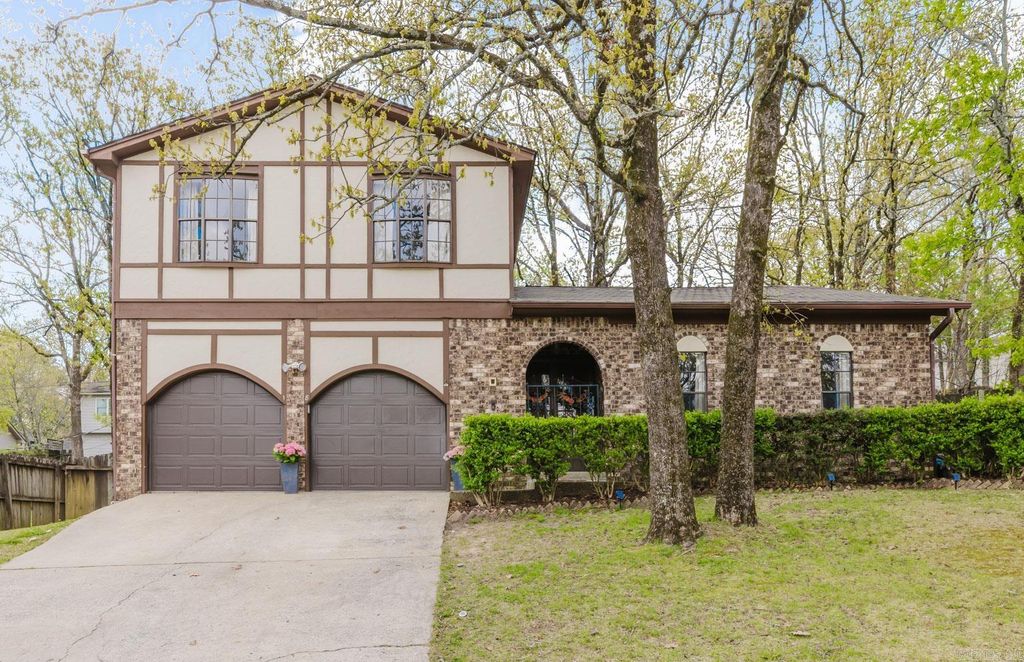 18 Shawnee Forest Cove, Little Rock, AR 72212