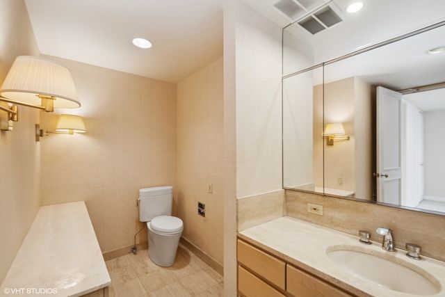 180 E Pearson Street 4407, Chicago, IL 60611