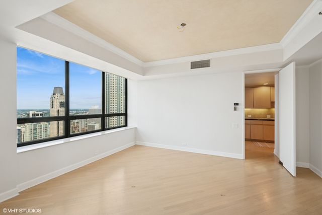 180 E Pearson Street 4407, Chicago, IL 60611