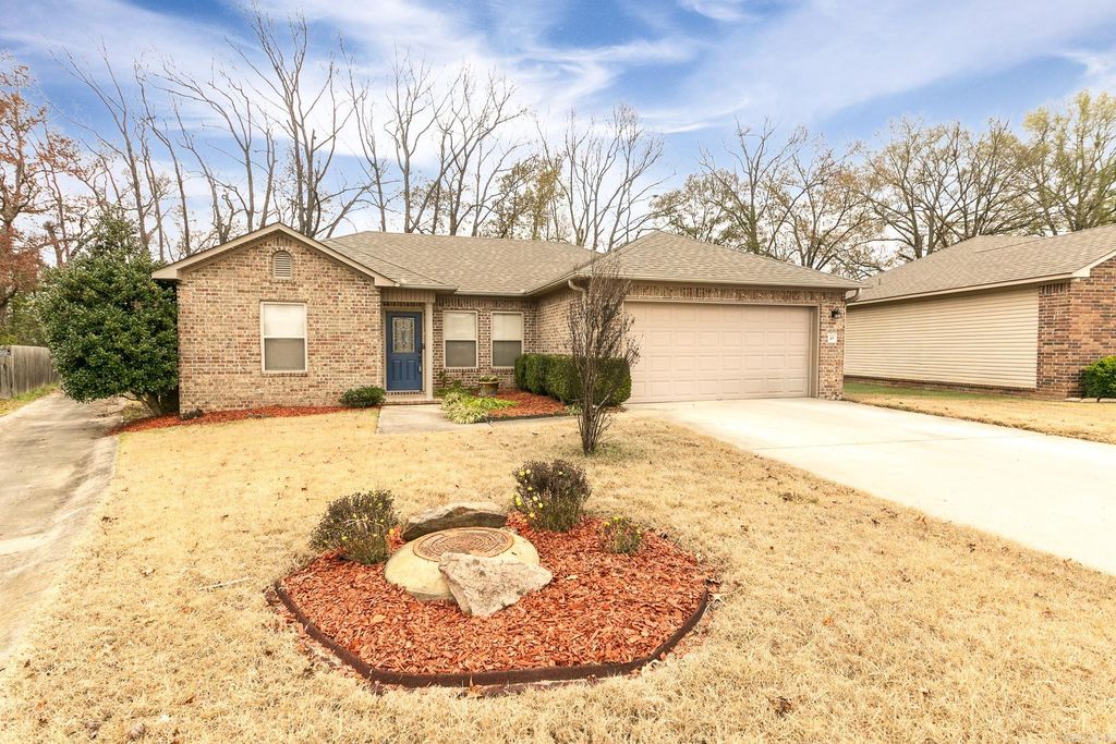 49 Castleton Drive, Ward, AR 72176