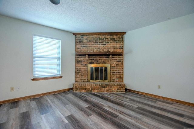 106 Robin Glen Dr., Sherwood, AR 72120