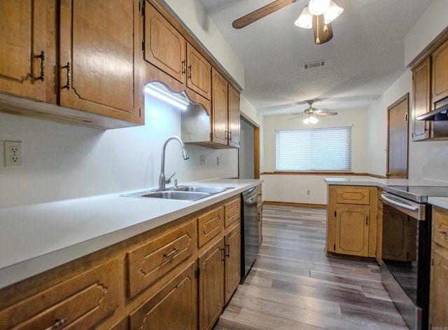 106 Robin Glen Dr., Sherwood, AR 72120