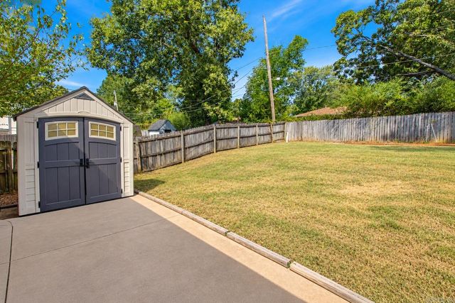 106 Robin Glen Dr., Sherwood, AR 72120