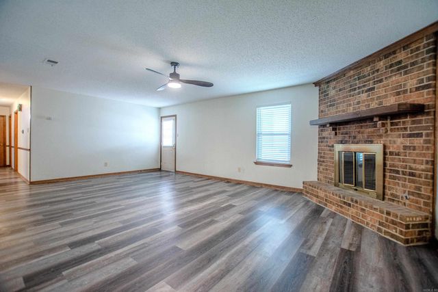 106 Robin Glen Dr., Sherwood, AR 72120