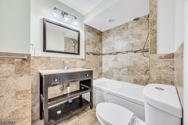 1022 Frank St, Roselle Boro, NJ 07203