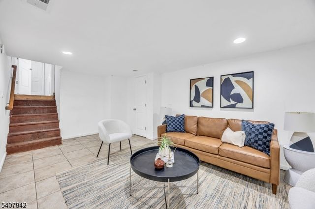 1022 Frank St, Roselle Boro, NJ 07203