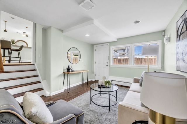 1022 Frank St, Roselle Boro, NJ 07203