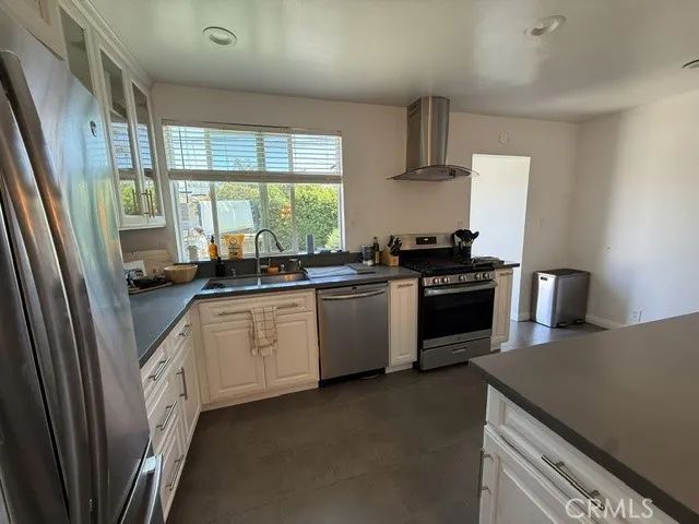 3662 Karen, Long Beach, CA 90808