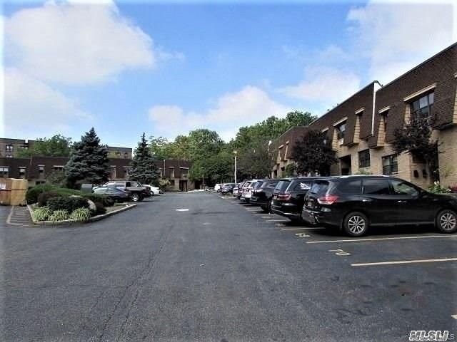 84 24 98th Street Apt 1, Woodhaven, NY 11421