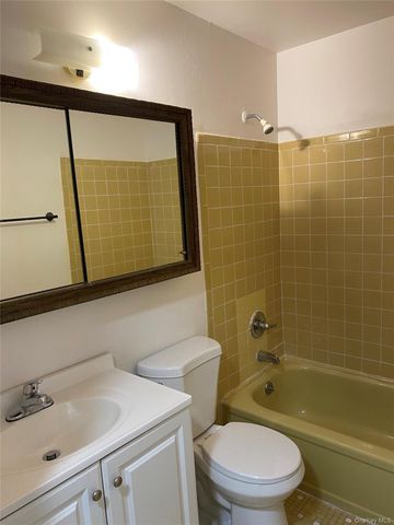 84 24 98th Street Apt 1, Woodhaven, NY 11421