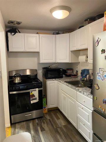 84 24 98th Street Apt 1, Woodhaven, NY 11421
